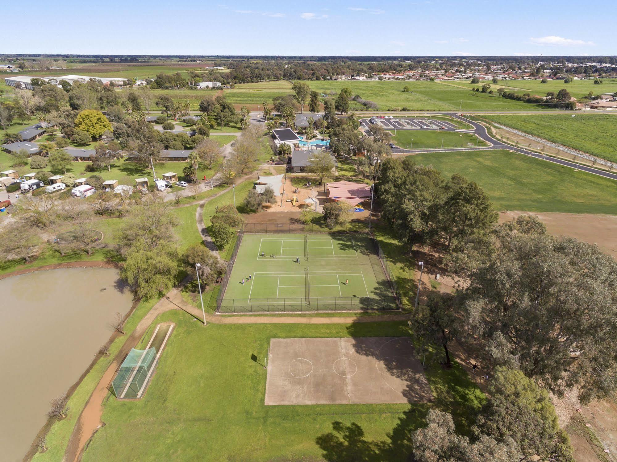 Racv Cobram Resort Exterior foto